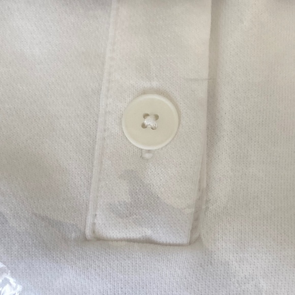 Peloton Women’s Polo Sweatshirt Pullover White w/ Graphic Back - Picture 11 of 16